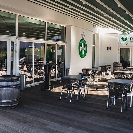 Hotel Bar Restaurant Le Chaudron Vert Saint-Etienne  Eksteriør billede