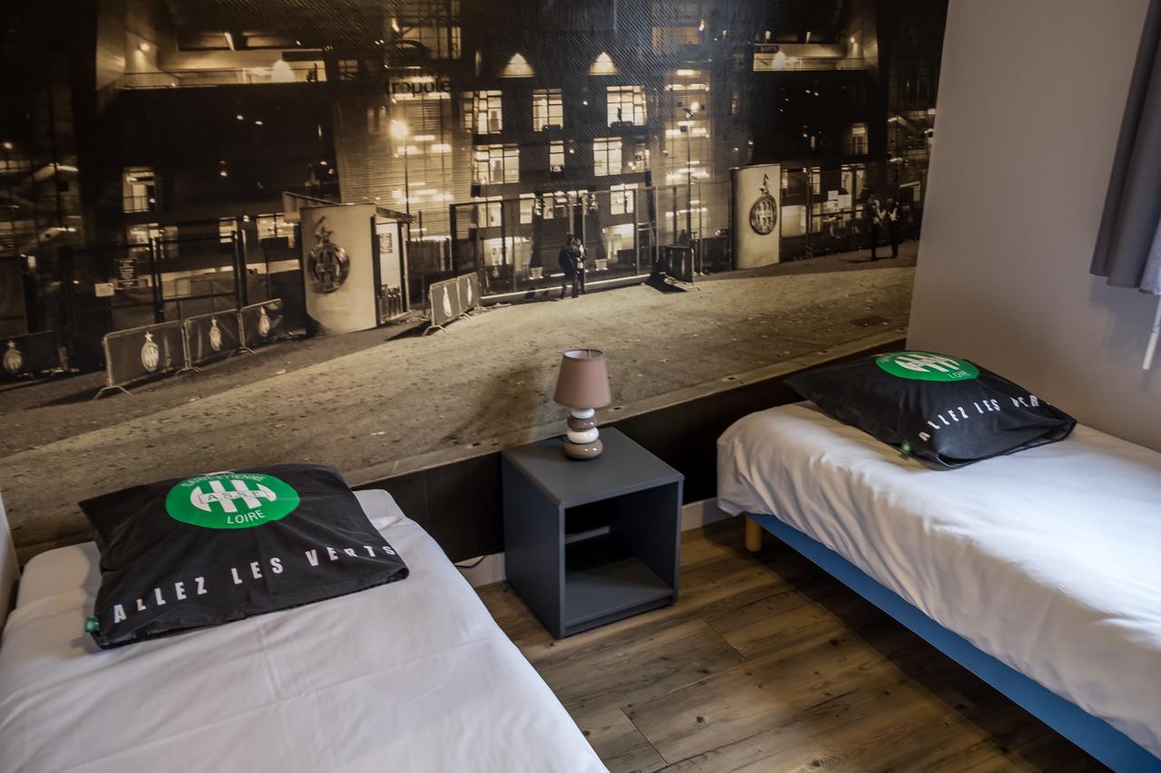 Hotel Bar Restaurant Le Chaudron Vert Saint-Etienne  Eksteriør billede