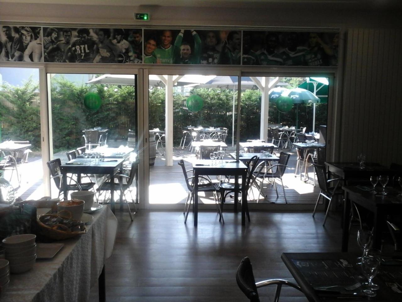 Hotel Bar Restaurant Le Chaudron Vert Saint-Etienne  Eksteriør billede